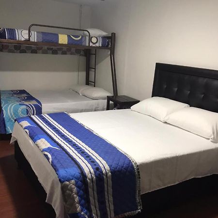 Hostal El Eden Манисалес Екстериор снимка