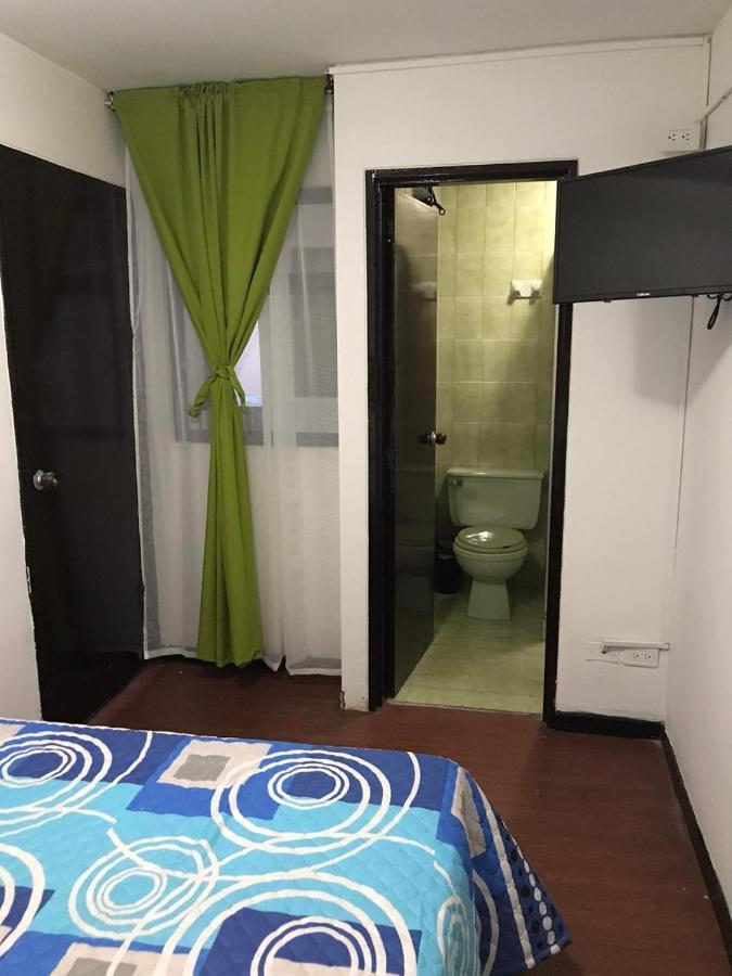 Hostal El Eden Манисалес Екстериор снимка