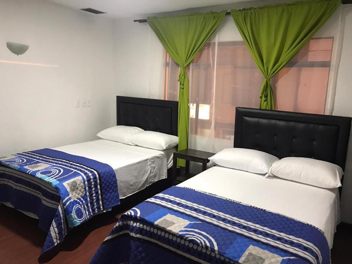 Hostal El Eden Манисалес Екстериор снимка