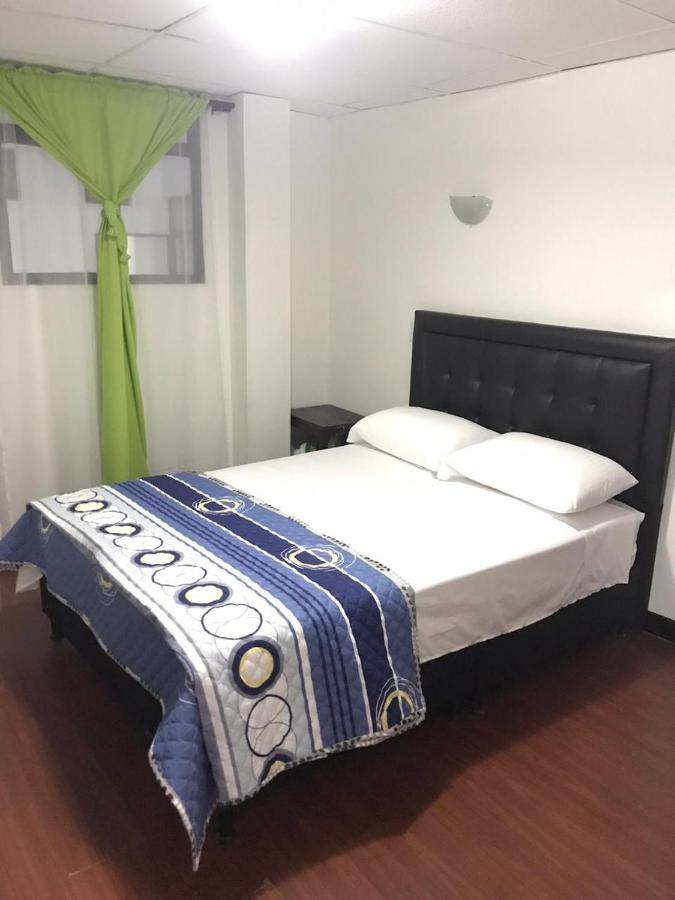 Hostal El Eden Манисалес Екстериор снимка