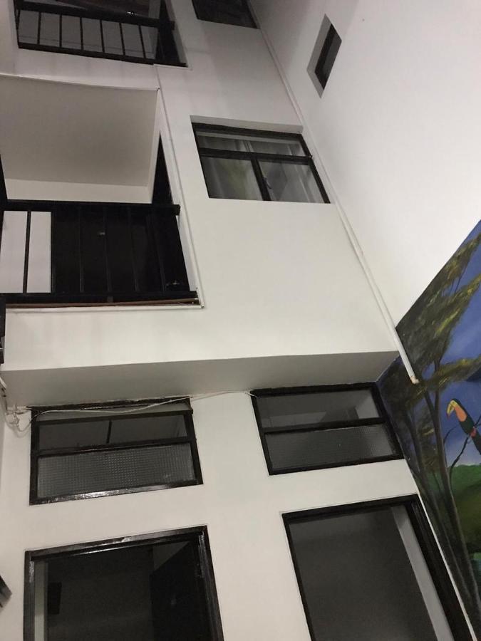 Hostal El Eden Манисалес Екстериор снимка